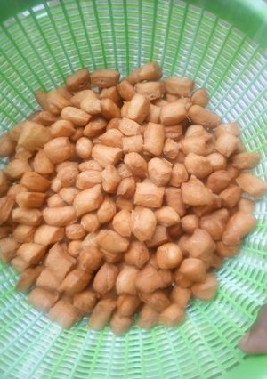 A picture of Chin-chin.