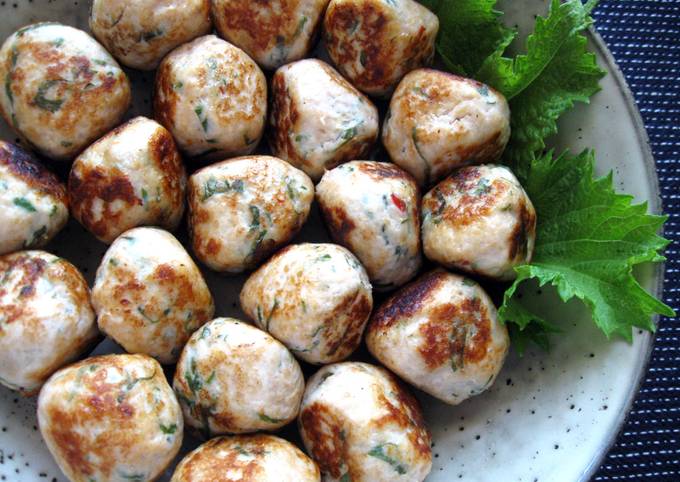 Sweet Chilli & Shiso (Basil) Chicken Balls