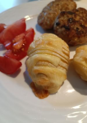 A picture of Oven Roasted Potatoes with Cheese.