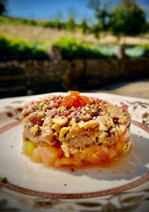Una foto de Tartar de Atún Rojo