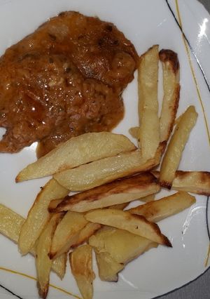 Fokhagymás sertésszelet vajas sült burgonyával recept fotója