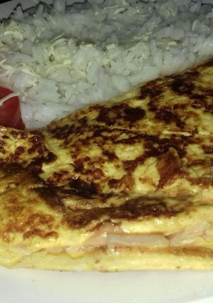 Una foto de Omelette de jamón y queso
