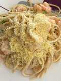 Pasta Alfredo con Camarones