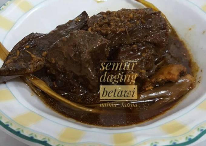 Semur daging betawi