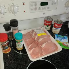 A picture of Crock pot creamy ranch pork chops.