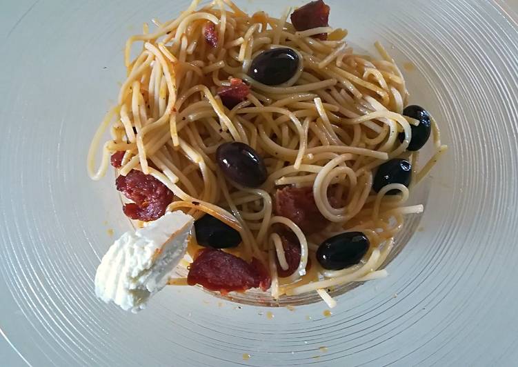 Espaguetis con chorizo