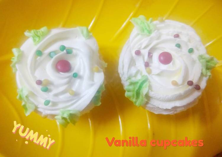 Vanilla cup cakes