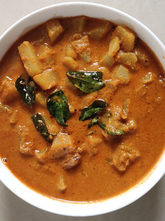 சிறு பருப்பு சௌசௌ சாம்பார் (Moong dal Chowchow sambar) செய்முறை முக்கிய புகைப்படம்