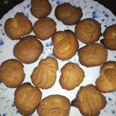 A picture of Vannila cinnamon and chocolate cookies.