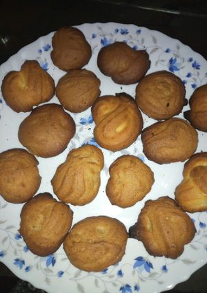 A picture of Vannila cinnamon and chocolate cookies.