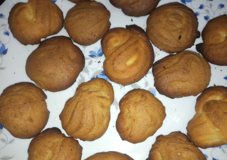 Easiest Way to Prepare Speedy Vannila cinnamon and chocolate cookies