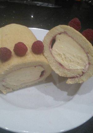 A picture of Classic Ice Cream Roll.