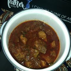 A picture of Chicken salan.