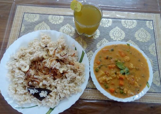 Simple Way to Prepare Ultimate Coconut rice and coconut curry