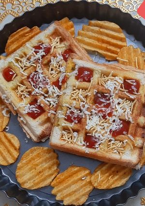 A picture of Waffle masala sandwich.