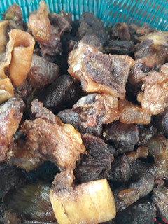 A picture of Fried cow meat.