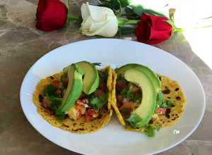 Una foto de Tacos de huevo en tortilla de plátano