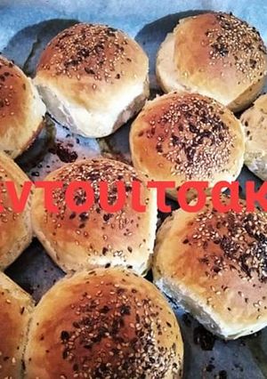 Φωτογραφία της συνταγής Ψωμάκια για σαντουτσάκια