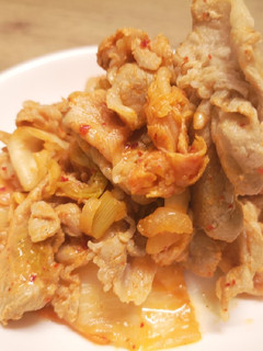 【絕不失敗】泡菜炒豬肉 的食譜成品照片
