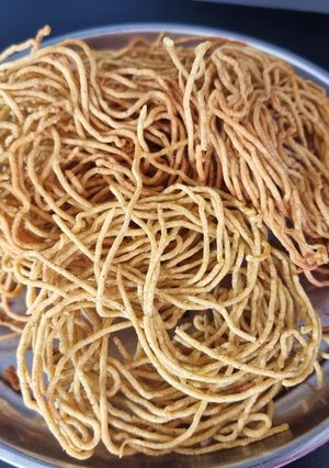 A picture of Aloo sev.