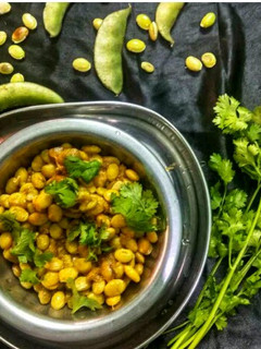 ஃப்ரஷ்மொச்சைசுண்டல் (Mochai Sundal Recipe in TAmil) செய்முறை முக்கிய புகைப்படம்