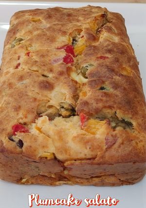 Foto di Plumcake salato soffice, fatto con albumi