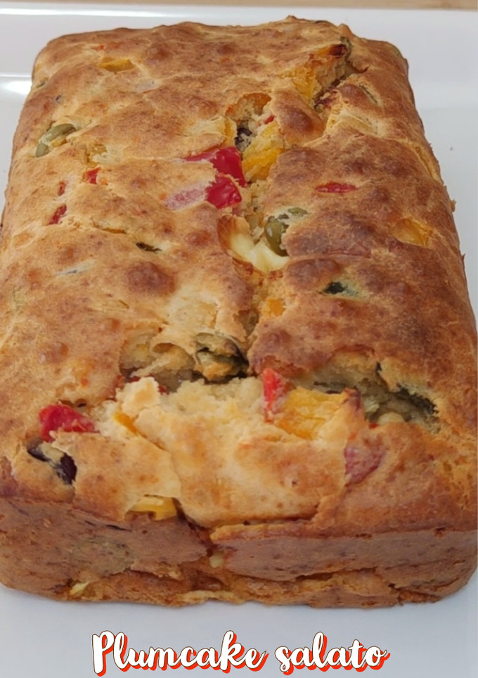 Foto di Plumcake salato soffice, fatto con albumi