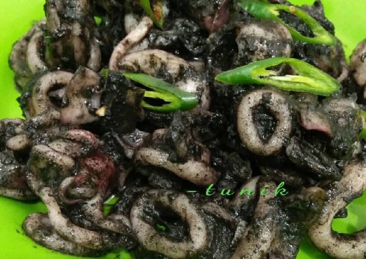 71. Cumi Masak Hitam, kilat