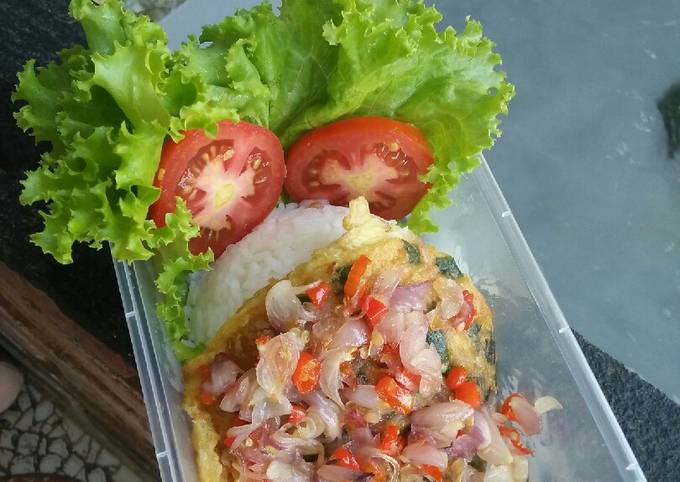 Cara Gampang Membuat Telur dadar sambel rajang Anti Gagal