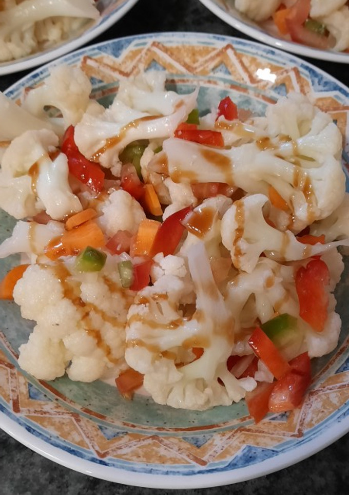 Una foto de Ensalada fría de coliflor