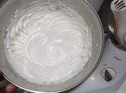 Una foto de merengue suizo