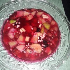 A picture of Jelly fruit cake.