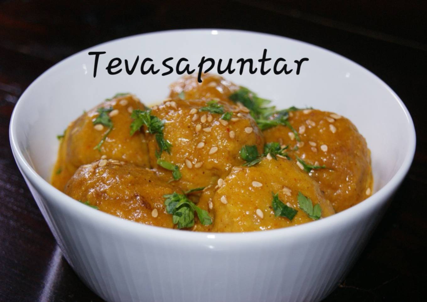 Curry de albóndigas