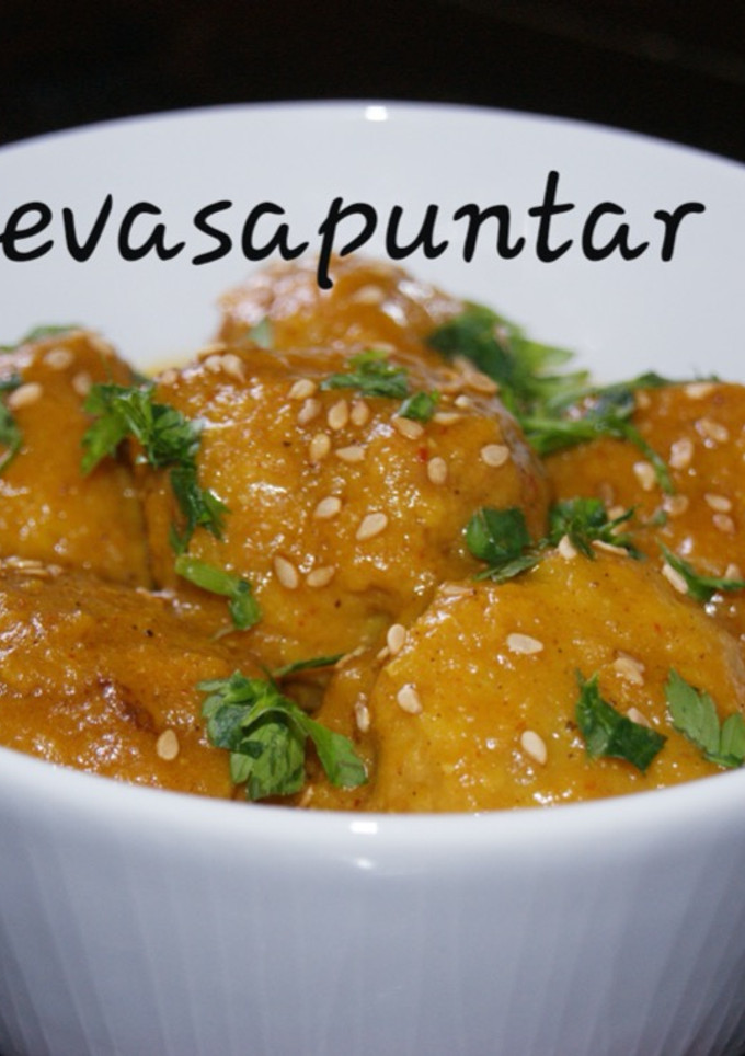 Una foto de Curry de albóndigas
