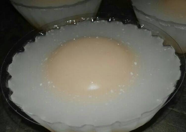 Puding telur mata sapi