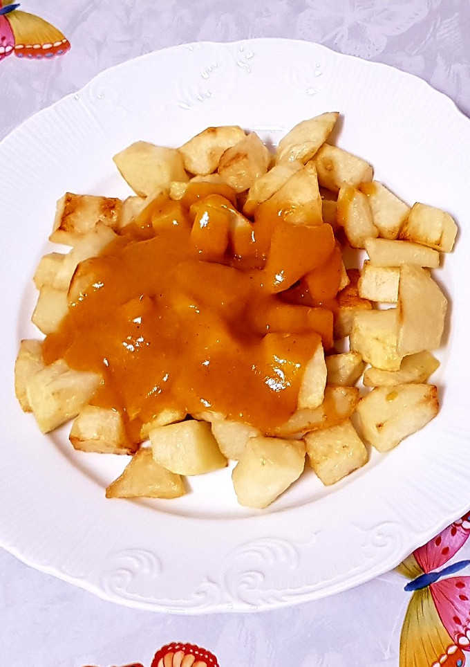 Una foto de Patatas bravas 2