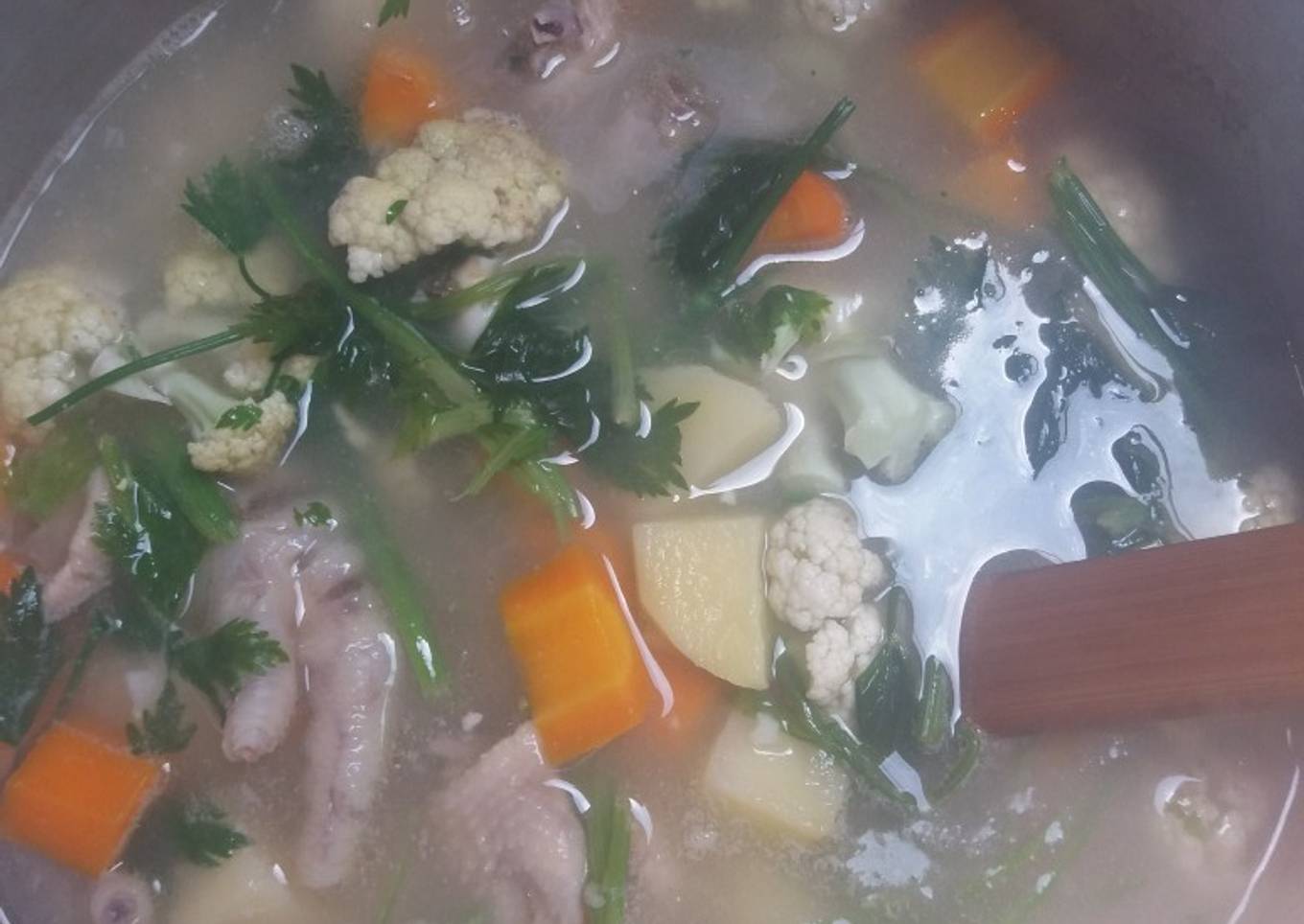 Soup Sayur Kaki Ayam