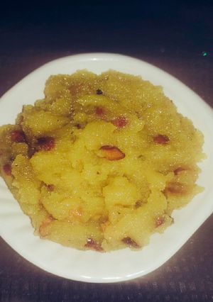 केसर सूजी बादाम हलवा (kesar suji badam halwa recipe in Hindi) रेसिपी मुख्य फोटो