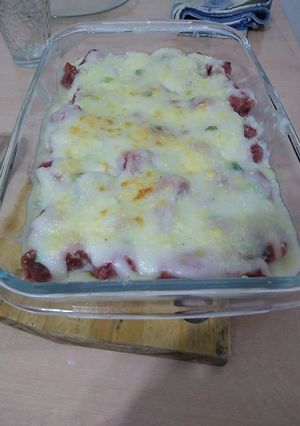 Una foto de Ñoquis de remolacha con salsa blanca