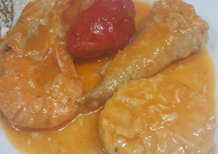 Rape y pimiento de piquillo en salsa