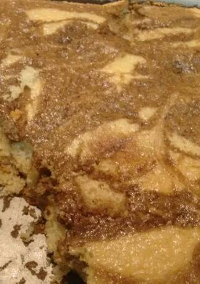 Una foto de Pastel de harina de hot cakes marmolado.ॐ