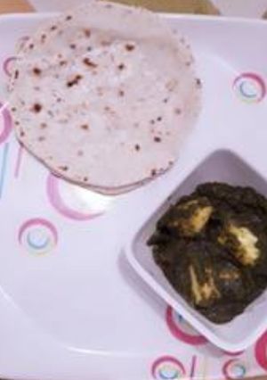A picture of Palak Paneer.