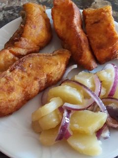 Sült hal krumplisalátával recept fotója