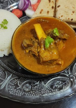 मटन करी (Mutton Curry recipe in Hindi) रेसिपी मुख्य फोटो