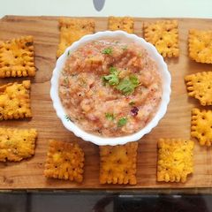 A picture of Mexican salsa.