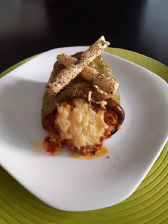 Una foto de Pimiento relleno de soja y quinoa