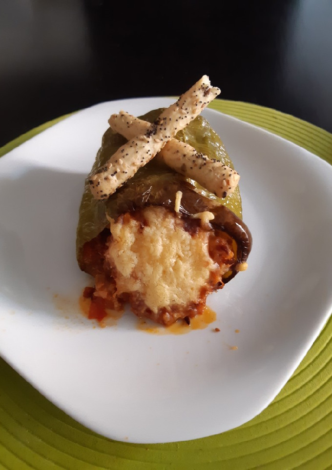 Una foto de Pimiento relleno de soja y quinoa