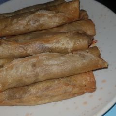 Spring rolls wrappers A picture of Spring rolls wrappers.