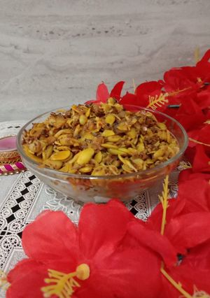 A picture of Kelphool (banana flower) & Val bhaji.