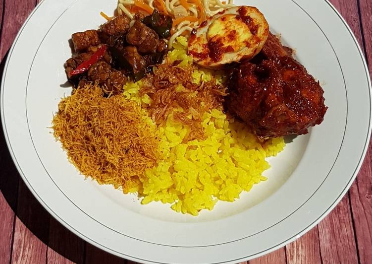 Resep Nasi Kuning Banjar Anti Gagal